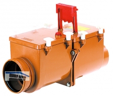 HL715.2 RStauverschl. DN160 m. 2 Niroklappen u. Handabsperrung