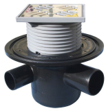 HL304 Bodenabl. DN50 waagr m. 3 seitlich en Zulufen DN40. 123x1